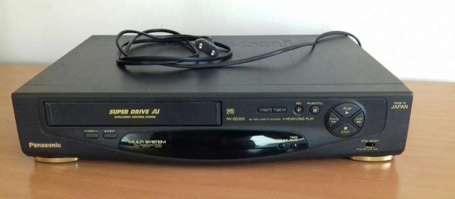 Panasonic NV-SD300 VHS видеомагнитофон