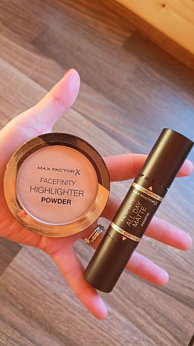 Produse cosmetice Max Factor