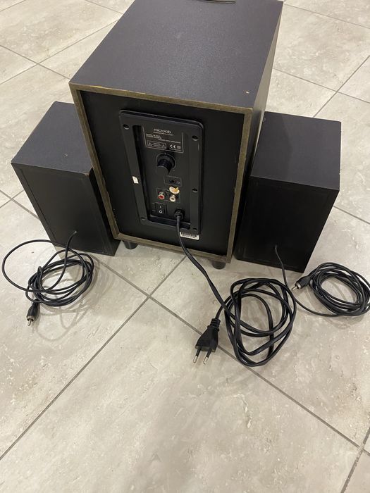 Microlab+две колонки