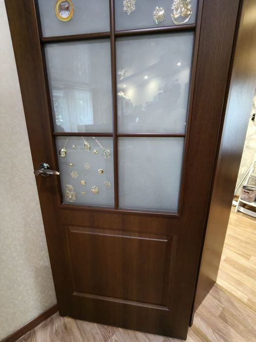 Продам двери межкомнатные