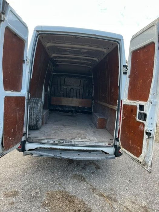 Продавам бус Iveco 35c12