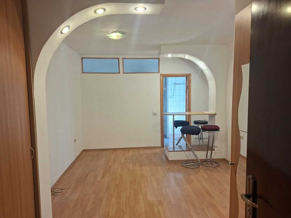 Apartament 2 camere decomandate plus living spatios, zonă centrală Calea Moșilor intre Bd. Dacia si Bd. Carol — fotografia 3