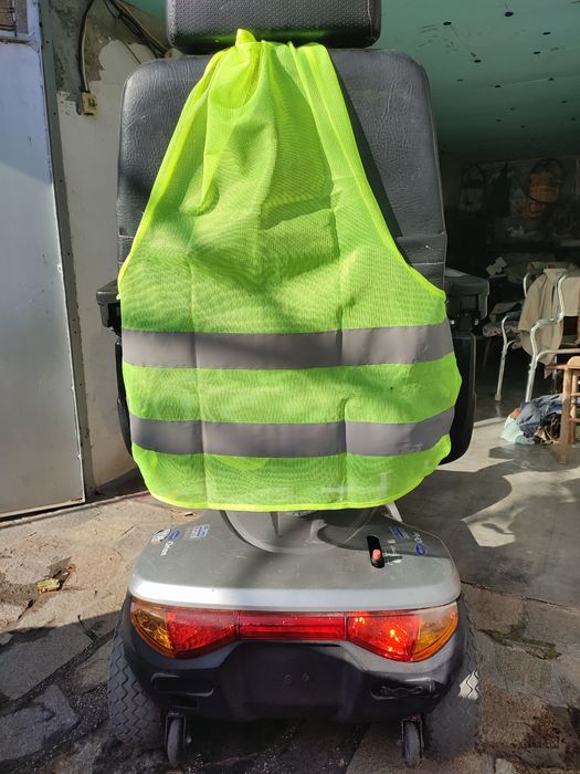 Електрически скутер , количка .