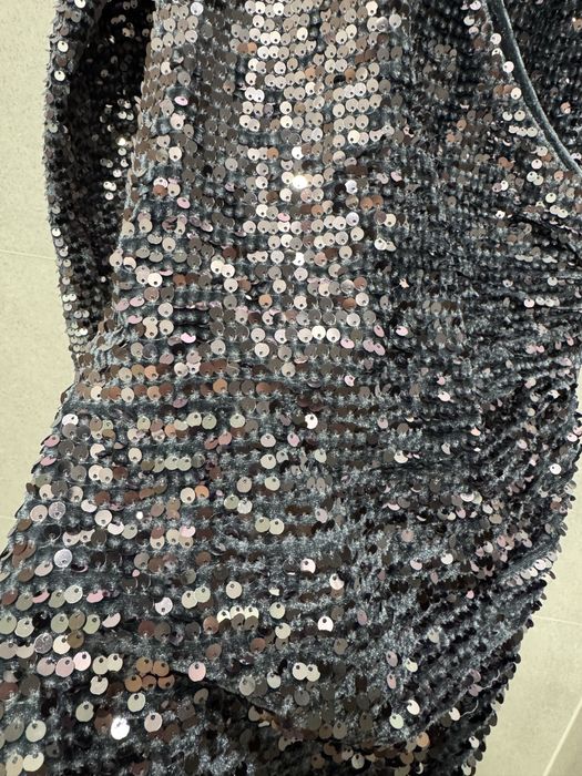 Платье в пайетках