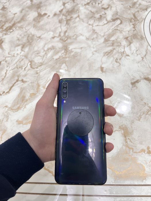 Самсунг А 50