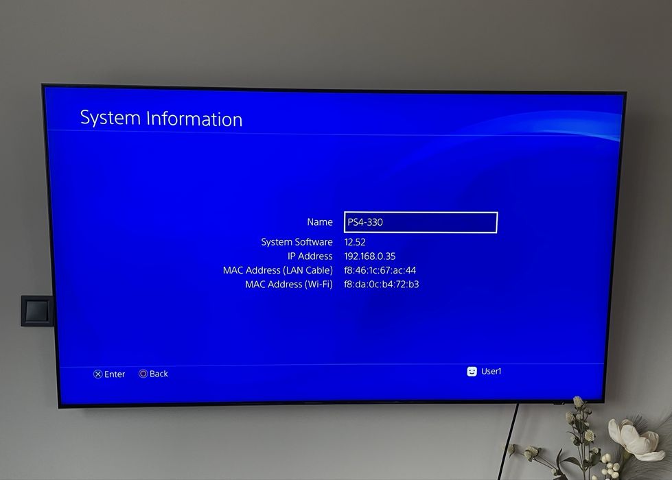 Playstation 4 PRO/PS4 PRO - 1TВ с два джойстика