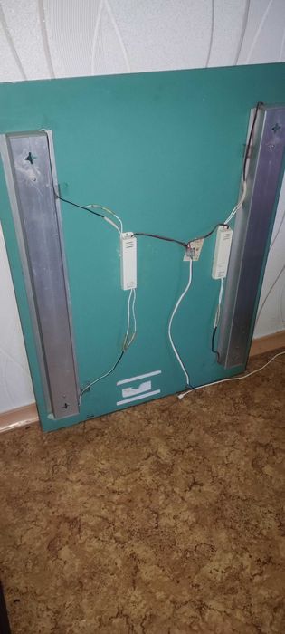 Зеркало с подсветкой 60*80