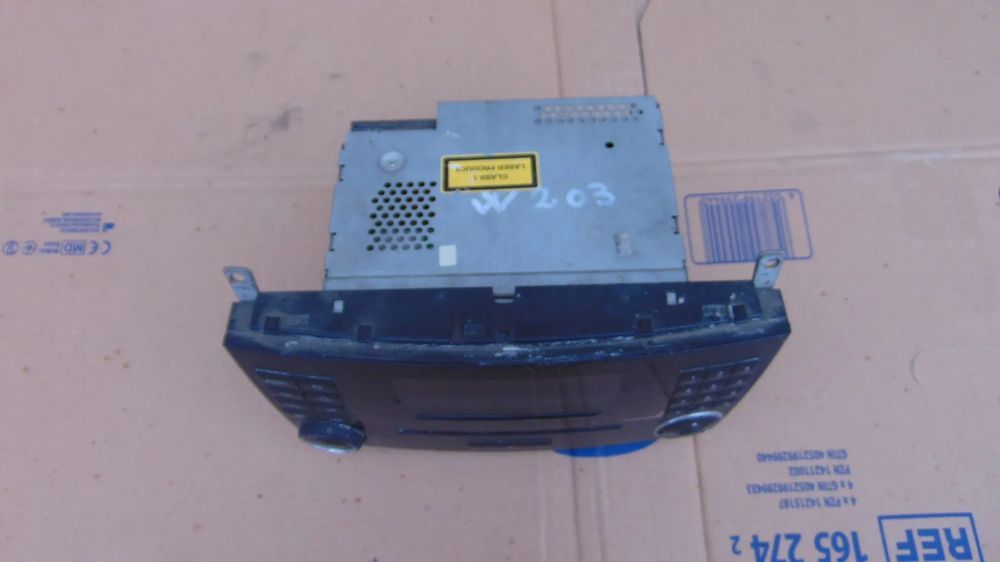 Radio CD Mercedes-Benz C-Class an 2001-2007 cod A2038273842