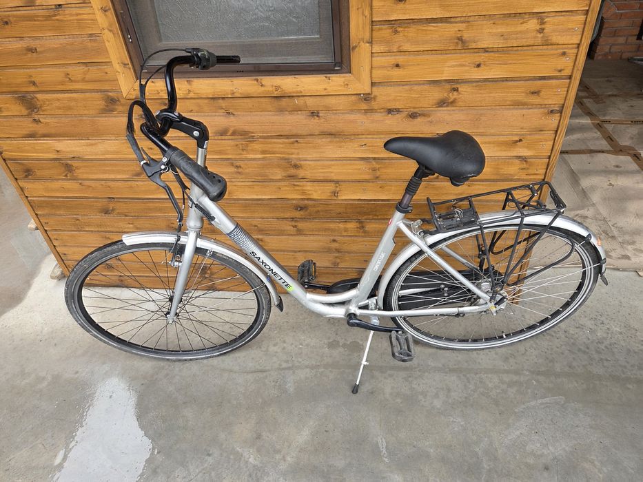 Saxonete 28 dama 3 viteze