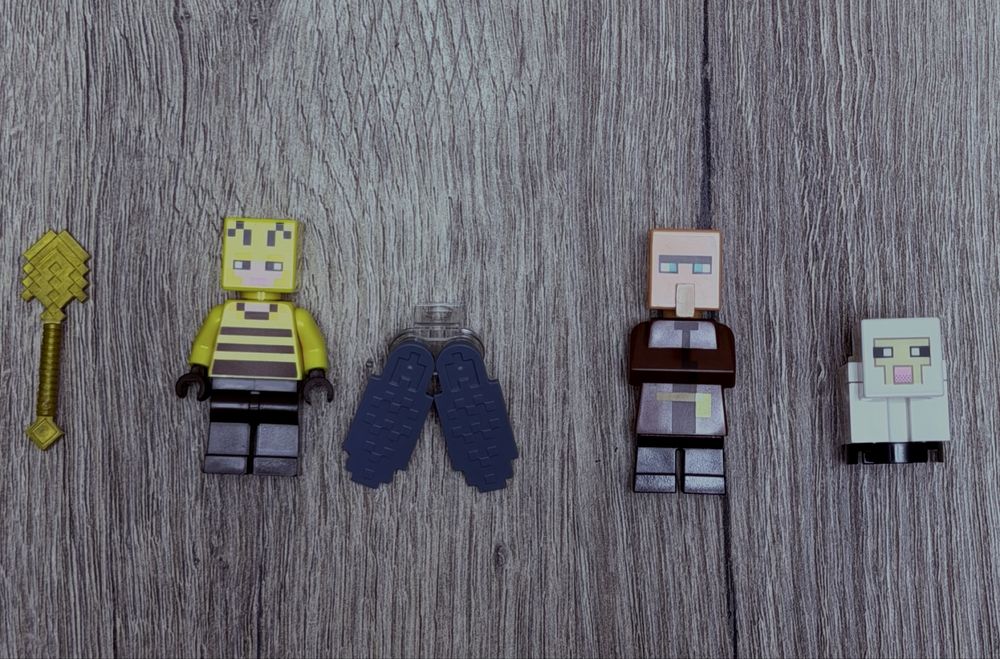 Minecraft lego сет 21165 Bee farm