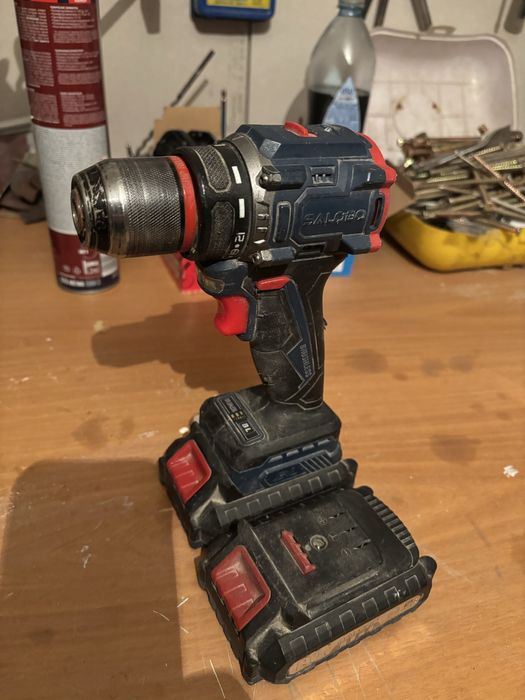 Продам шуруповерт