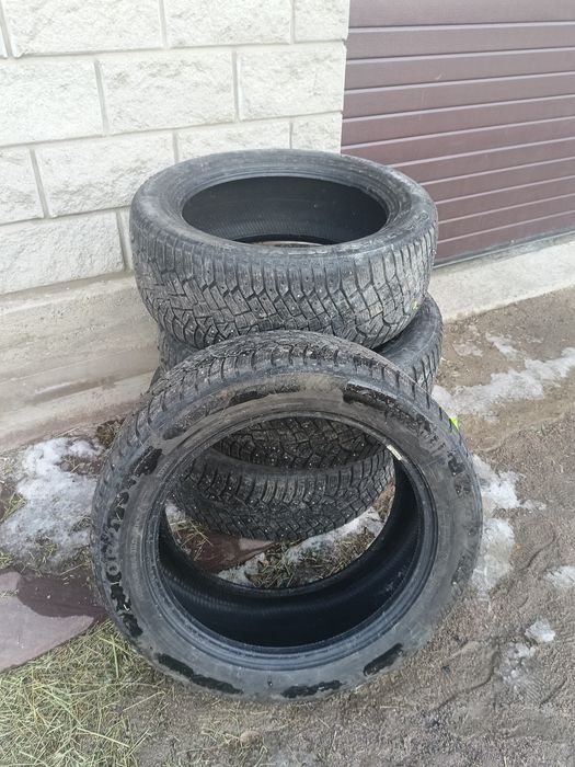 Продам зимние шины