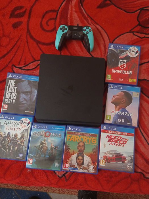 Продавам ps4 със игри