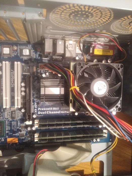 Продавам Intel, Pentium 4 1.7 GHz