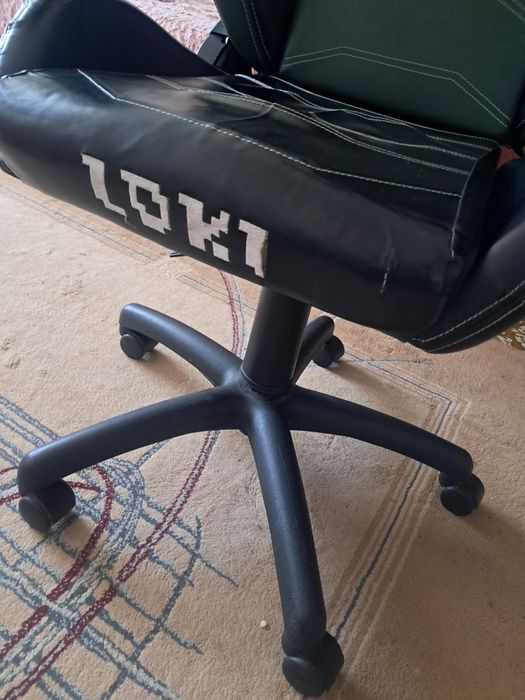 Продам стулья компьютерные в офис