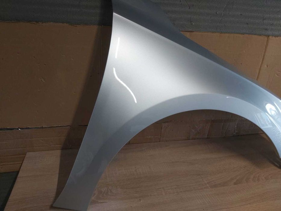 Aripa Fata Dreapta VW Jetta 4/IV 2011-2015 (LA7W (Gri Deschis))