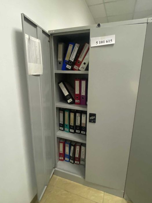 офисные столы, стулья, тумбы