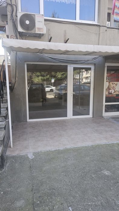 Давам помещение за офис в Несебър