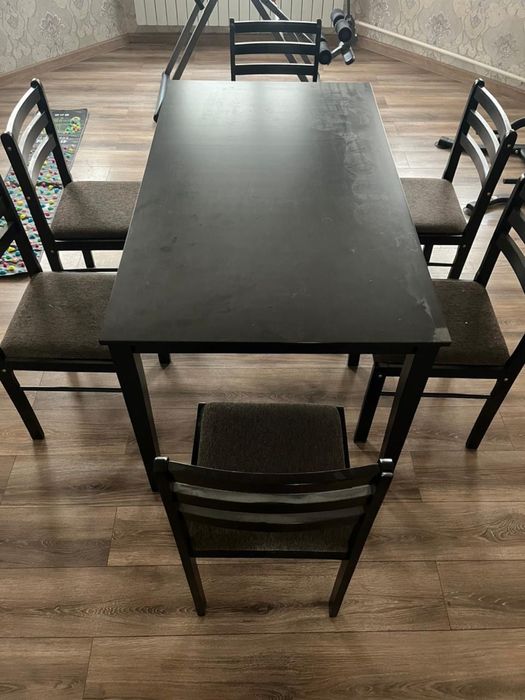 Пластик айна и темир есик