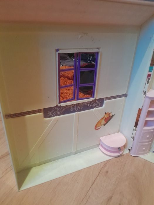 Дом для кукол барби