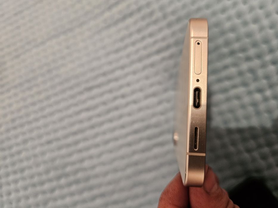 Телефон Самсунг S24+