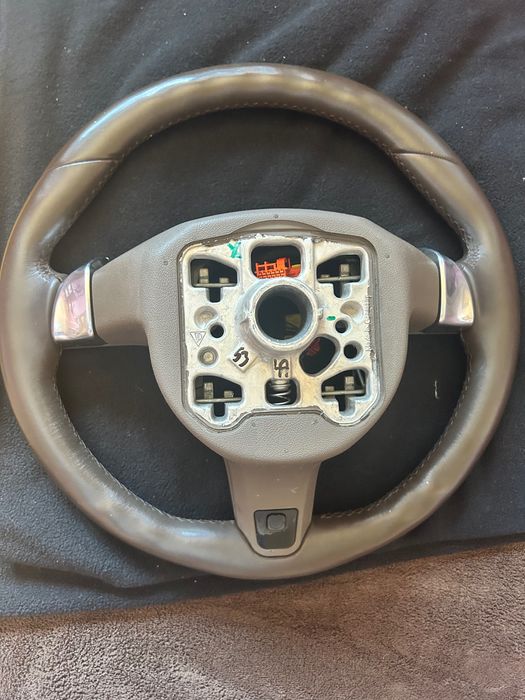 Porsche Cayenne 2013 - Волан; Vw Phaeton 2013 - Волан