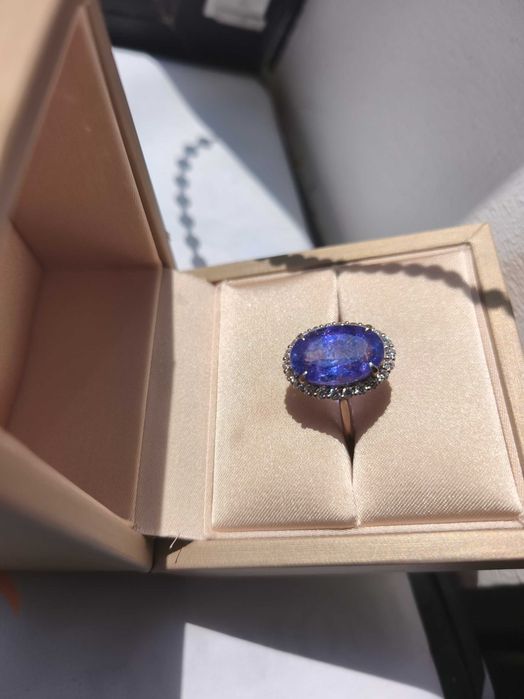 Inel din aur alb 14K cu tanzanit natural 7,92 ct și diamante VS1
