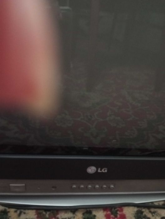 Телевизор LG FLATRON
