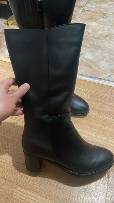 Срочно продам сапоги
