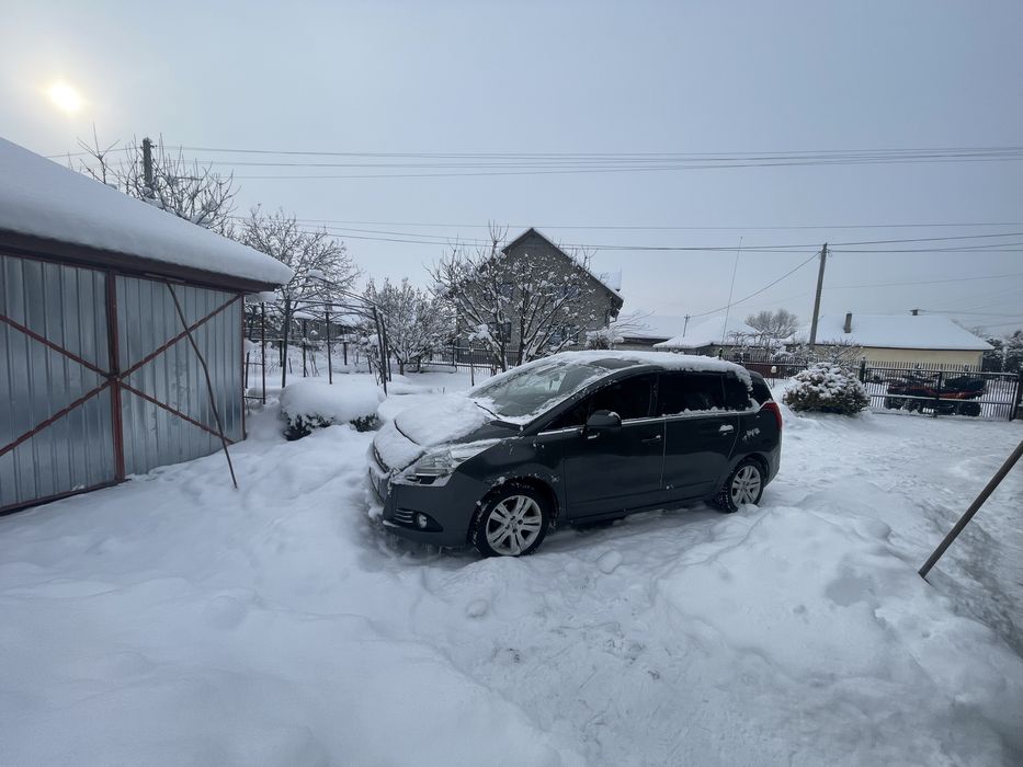 Peugeot 5008,  1,6 hdi inmatriculat din 2009