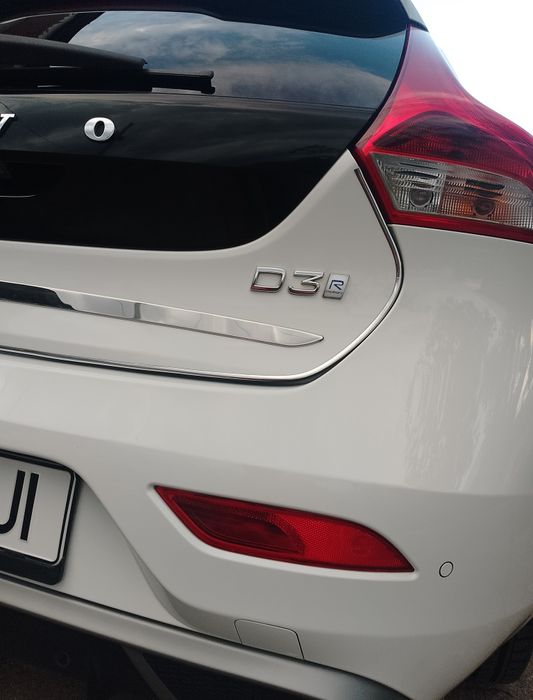 Proprietar vând Volvo V40 D3 an 2018 150 cp stare perfectă de funcțion