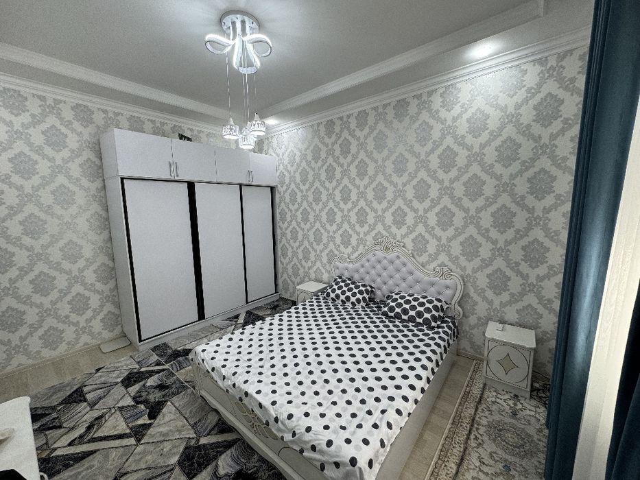 Продаётся свой дом участок.  (Uy sotiladi ) торцевой .