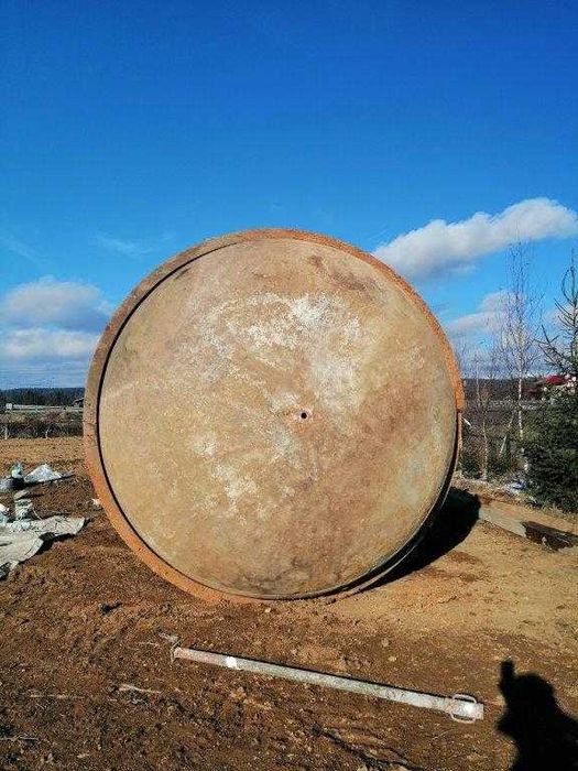 Bazin alimentar 50.000 L fibră de sticlă – schimb cu trotuare beton