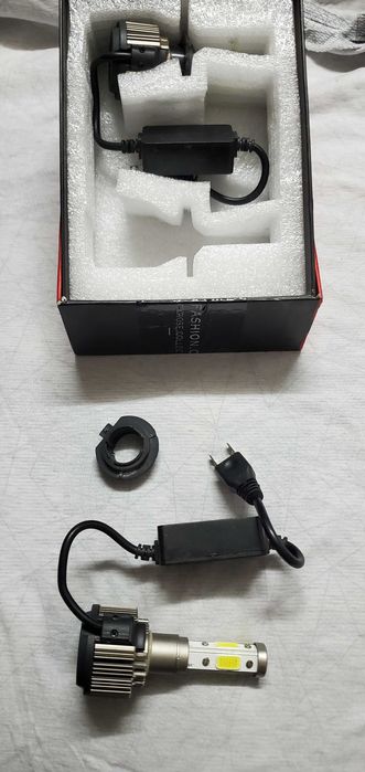 LED headlight H7