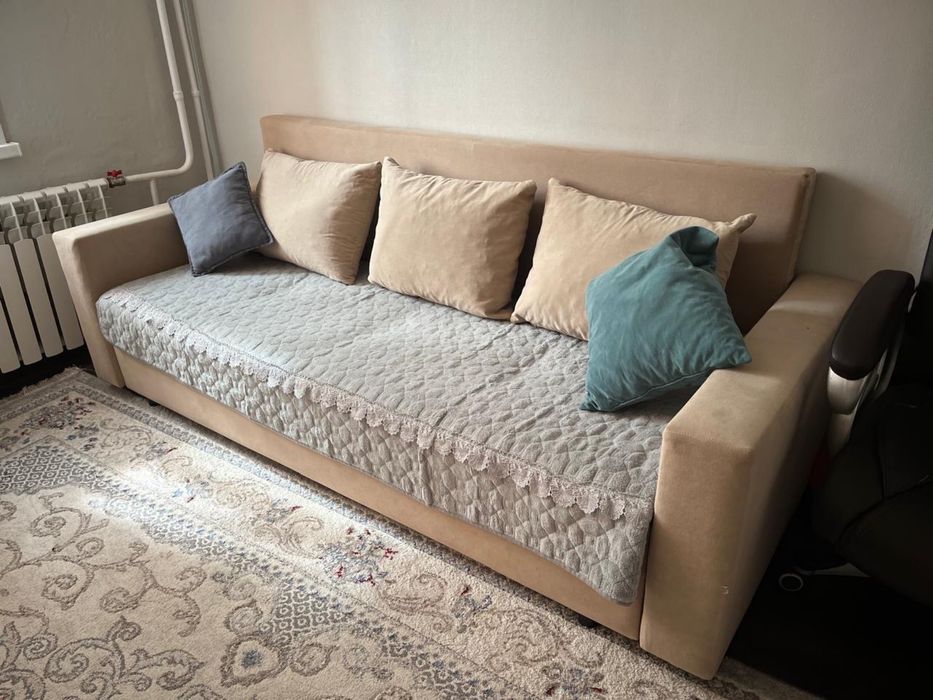 Продам диван в хорошем состояний