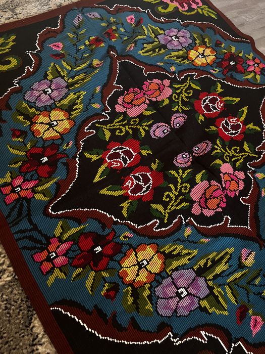 Vând pătură țărănească lână 185/160 cm