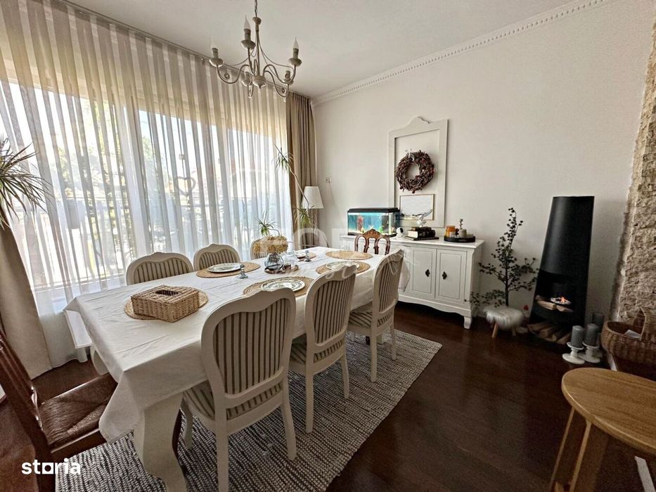 Vilă elegantă cu 6 camere de vânzare în zona Nufarul Oradea