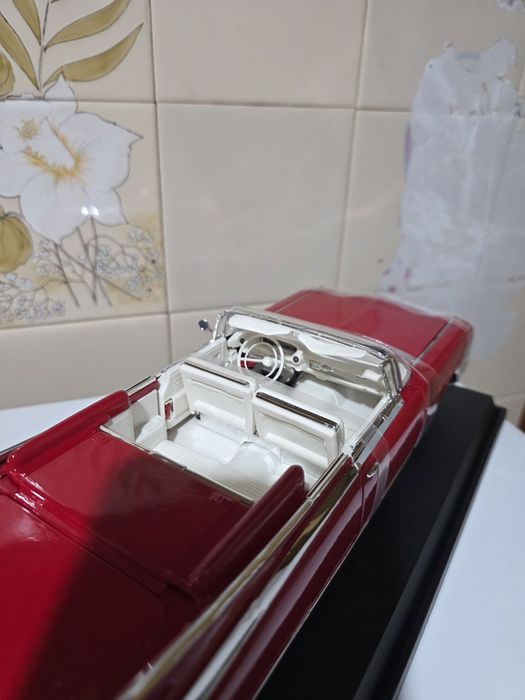 Модел на Cadillac Eldorado (1:18)