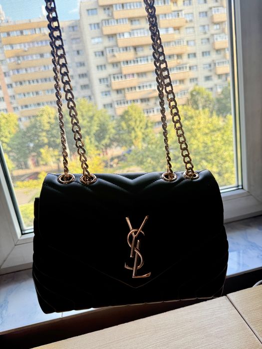 Vând geantă YSL
