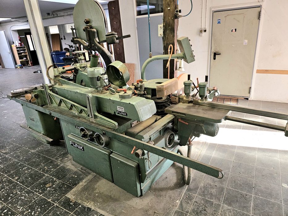 Freza usi si ferestre Okoma