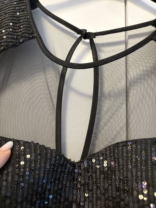Rochie midi cu paiete negre