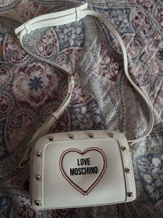 Бяла чанта Love moschino