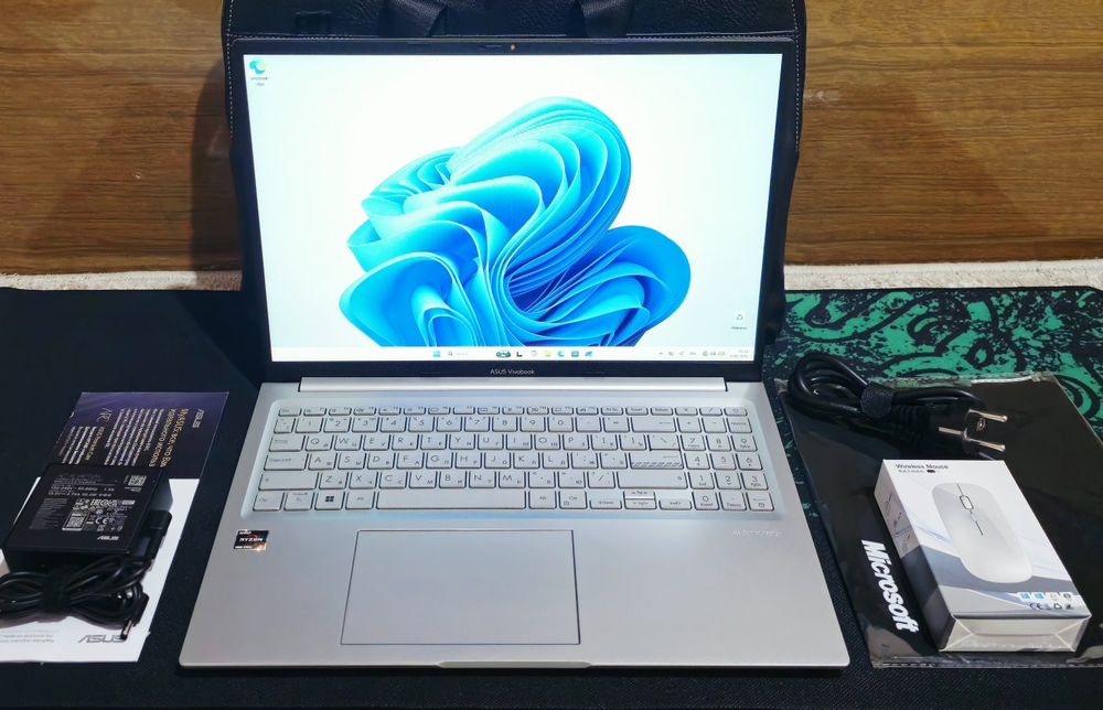 Asus VivoBook Go16 ssd512 ,ozu8 6 ядерный!