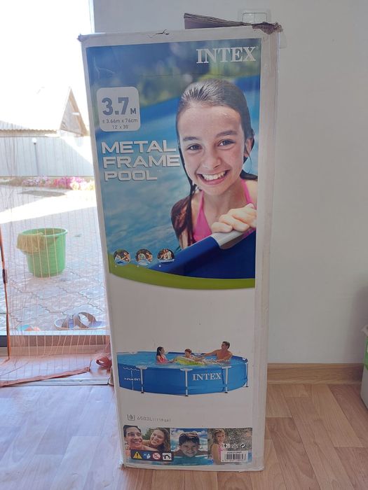 Продам каркасный бассейн