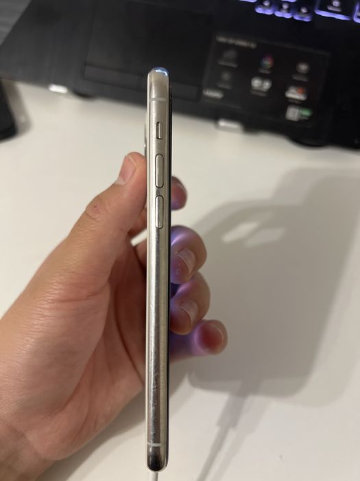 iPhone 11pro/64gb