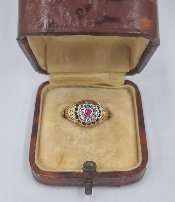 Superb inel vechi art nouveau aur 14 k , diamante si rubin naturale