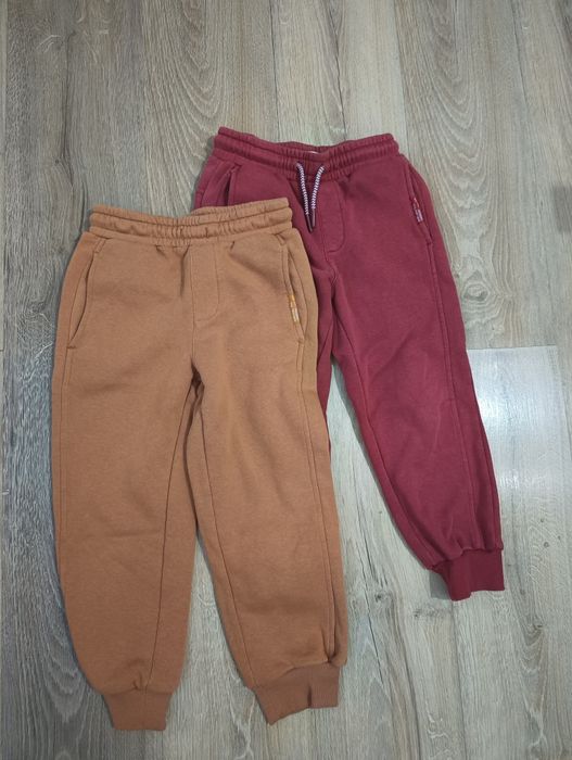 Set pantaloni 128 reserved