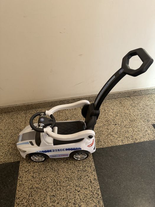 Детска кола с родителски контрол