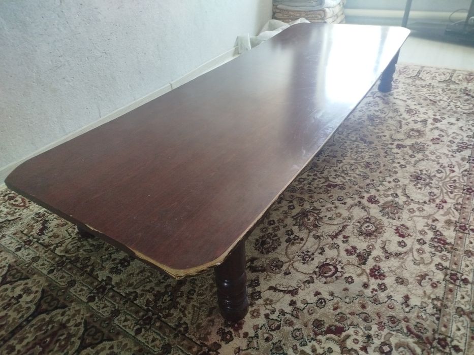 Стол для Кухней.