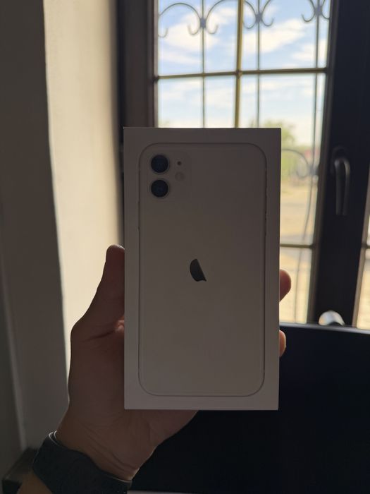 Iphone 11 белый 128 гб